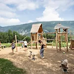 Campsite Huttopia D'aiguebelette Saint-Alban-de-Montbel