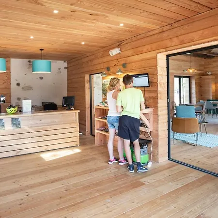 Huttopia D'aiguebelette Camping