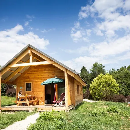 Huttopia D'aiguebelette 4* Saint-Alban-de-Montbel