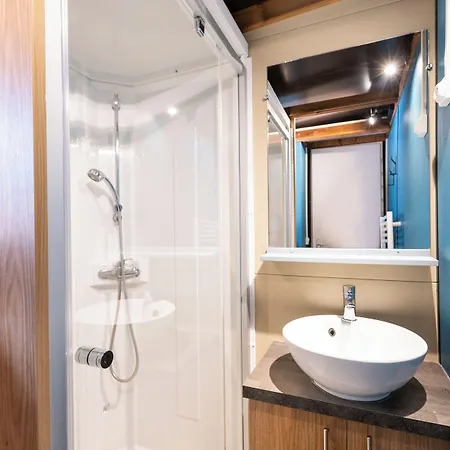 Huttopia D'aiguebelette 4* Saint-Alban-de-Montbel