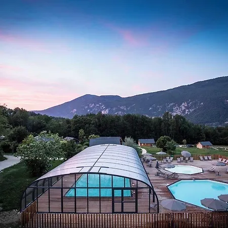 Huttopia D'aiguebelette Campeggio 4*