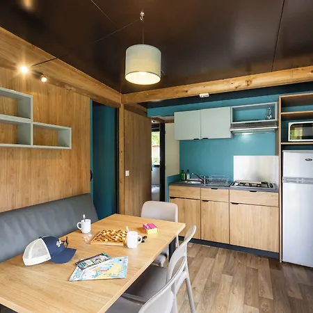 Huttopia D'aiguebelette 4* Saint-Alban-de-Montbel