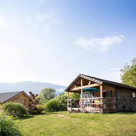 Campingplatz Huttopia D'aiguebelette Saint-Alban-de-Montbel